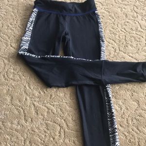 Black yoga pant with Aztec side design